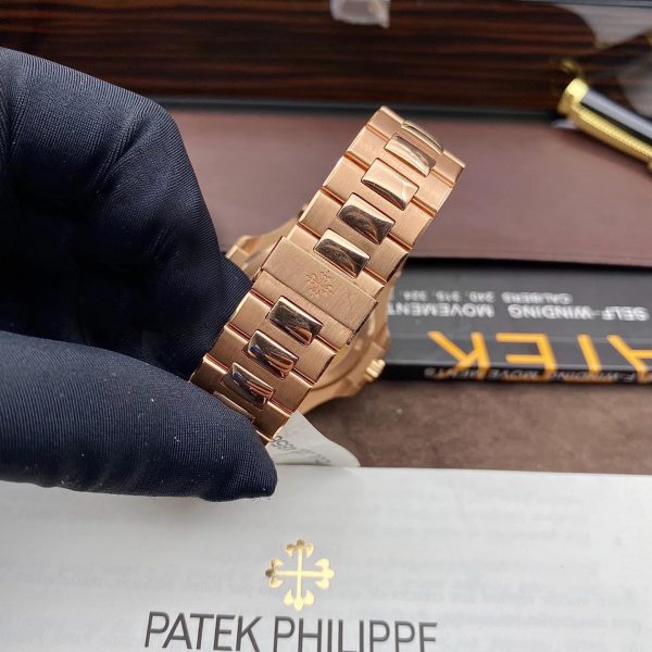 PATEK PHILIPPE NAUTILUS 5711/1R 001 ROSE GOLD 18K